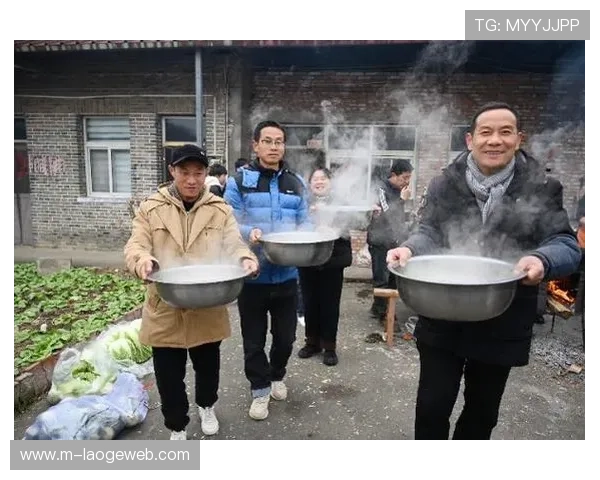 威远新春足球赛结合杀猪宴民俗，体育过年氛围浓厚