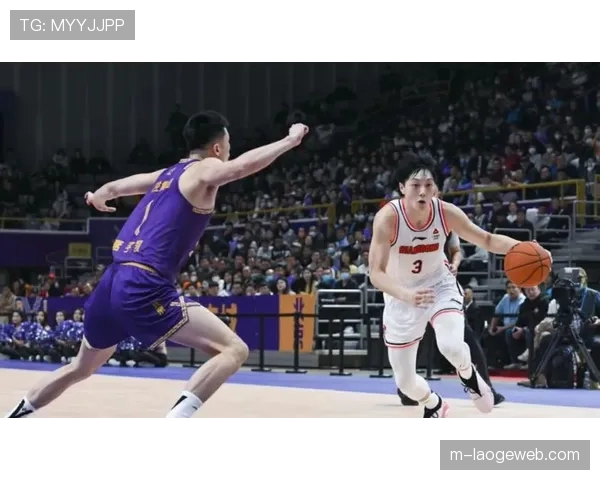 数据分析：三月比赛，三分线外交手比例首次突破总出手次数的40%